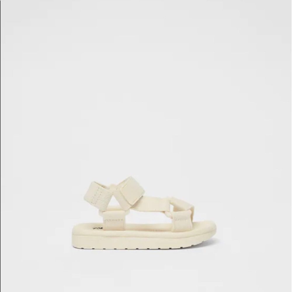 Zara fabric sandal - Picture 1 of 5